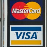 Ordenan a Visa y MasterCard proteger libre competencia en pagos internacionales
