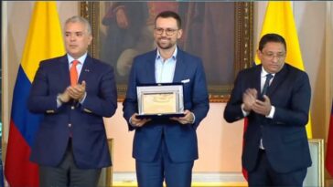 Programa de vivienda de la Gobernación de Caldas recibe mención de honor de la Presidencia de la República