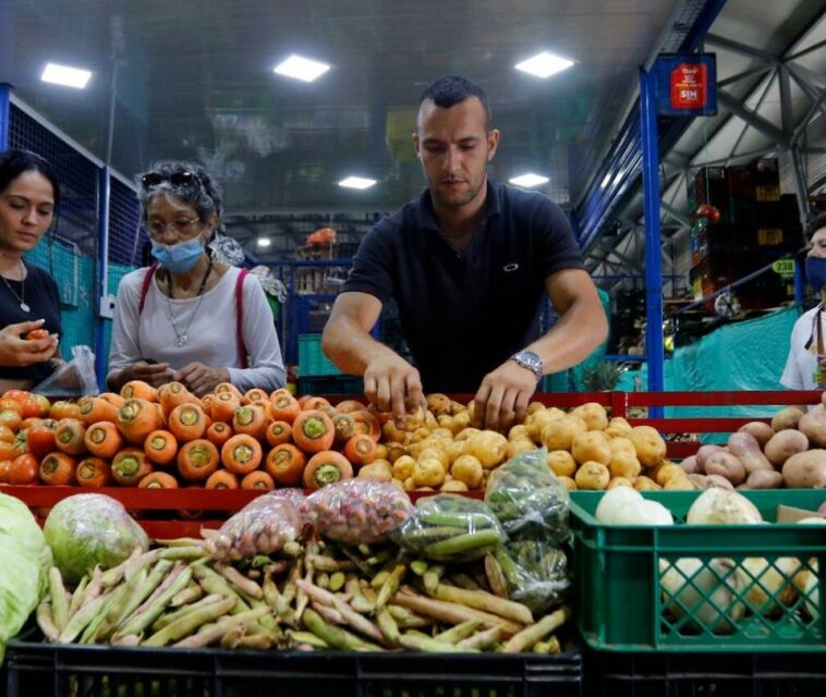 Tras pausa de mayo, la inflación vuelve a subir hasta el 9,67 % anual