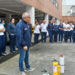 UGR y Bomberos continúan capacitando a los manizaleños en manejo de emergencias