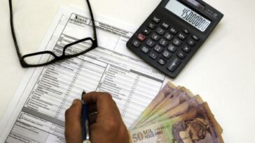 Uno de cada tres colombianos considera que no debe pagar impuestos
