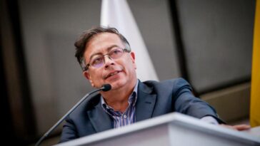 "Transformar la Procuraduría no es eliminarla, es empoderarla": Petro volvió a hablar de su propuesta
