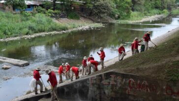 40 toneladas de basura se recogieron en el Río del Oro