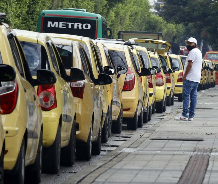 Así será la rotación de pico y placa de taxis en Medellín esta semana