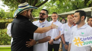 Benítez junto a consejeros municipales conmemora el Día Internacional de la Juventud