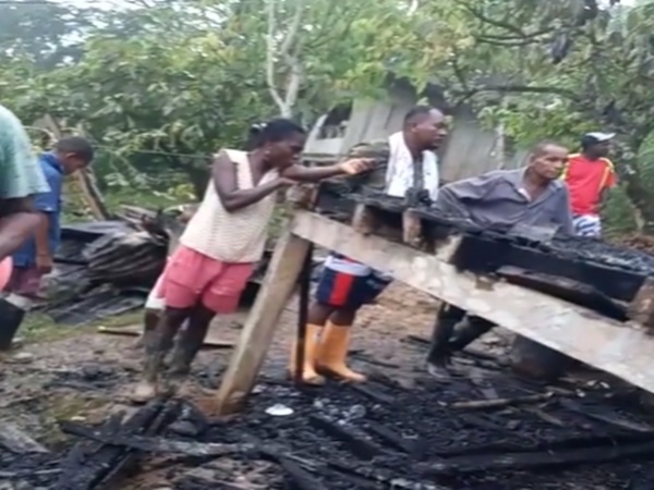 A Cedenar le exigen explicaciones sobre conexión eléctrica en zona donde dos niñas murieron en un incendio