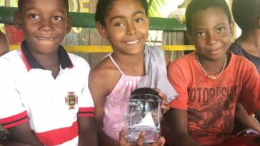 Con lámparas elaboradas con materiales reciclados llevarán luz a comunidades indígena en La Guajira