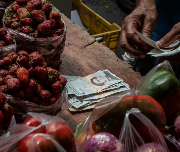 Cuánto se debe pagar en Venezuela por una canasta básica familiar