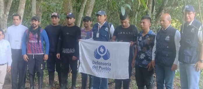 ELN libera a seis secuestrados de la fuerza pública En Arauca