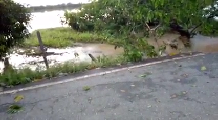 Fuertes lluvias ocasionaron el desplome de dos puentes en Ayapel