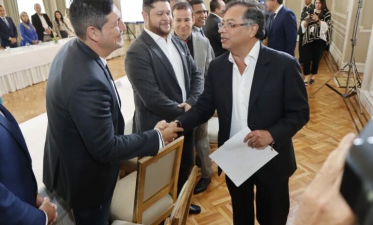 Gobernadores se reunieron con el presidente Gustavo Petro