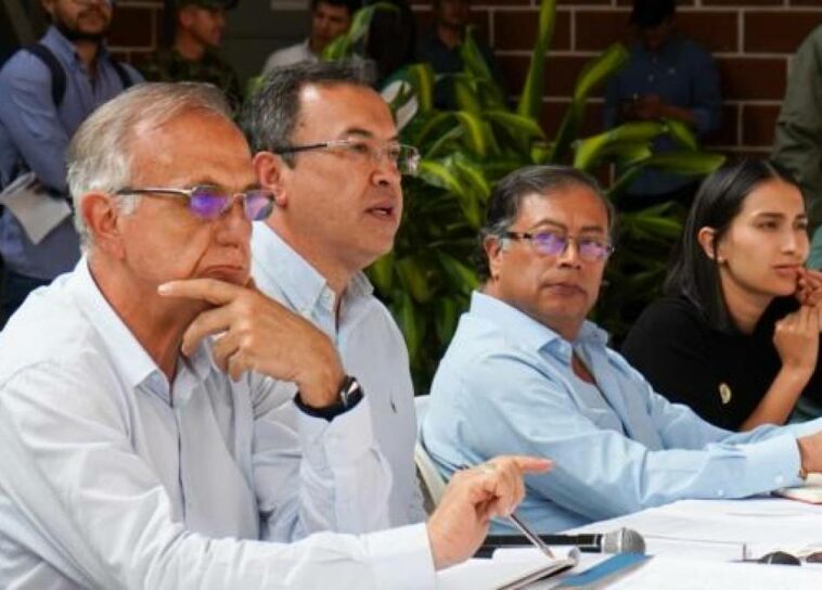 Gustavo Petro propuso un 'cese multilateral al fuego' con grupos armados ilegales en Ituango