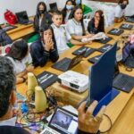 Manizales es reconocida como Territorio STEM + por la aplicación de tecnología e innovación en los salones de clase