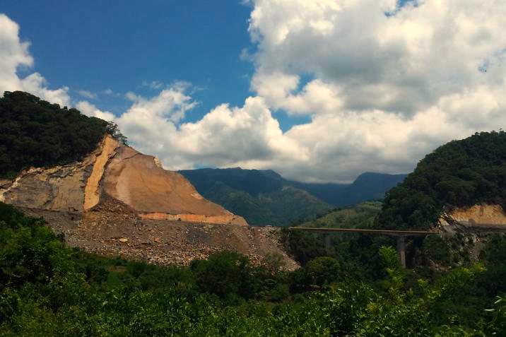 Rechazo y posibles irregularidades en licencia de la CAS a proyecto minero en Santander