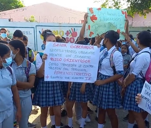 Revolución estudiantil hizo  movilizar al gobernador y alcaldes  en el Magdalena