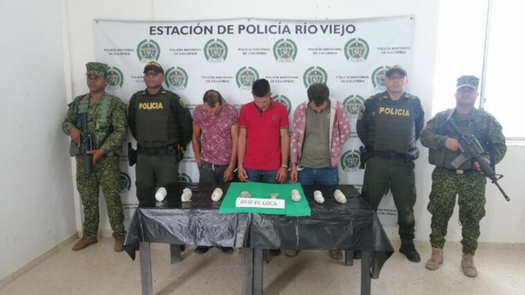 Río Viejo- Bolívar: delincuentes traficaban droga en llantas de moto