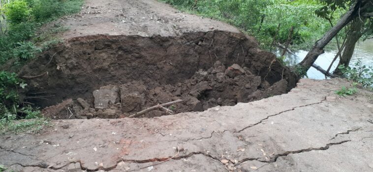 Se rompe muro de contención en Palmar de Varela