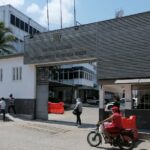 Separan ocho policías de sus cargos por muerte de tres jóvenes en Sucre