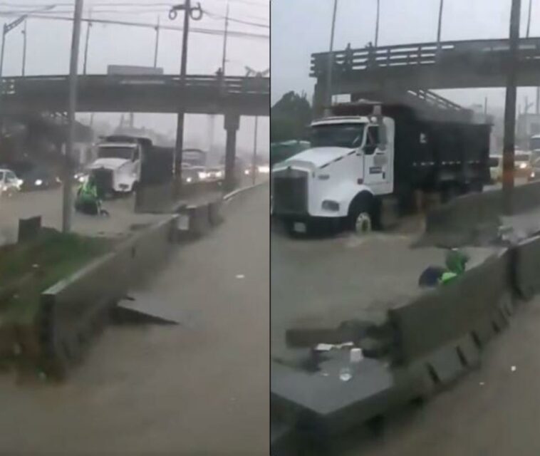 Video: un hueco se ‘tragó’ a motociclista durante la lluvia en Barranquilla