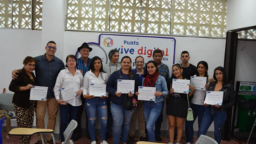 27 quindianos se certificaron en el programa Población Digital del Modelo Integrador