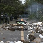 Clamor, llanto y desesperación en medio de la lluvia; así se vivió el desalojo del predio en el Caguán