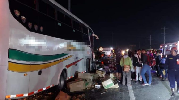 En Bogotá un bus y un furgón chocaron, hay 15 lesionados