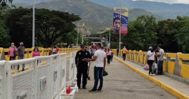 En el Quindío, ministro de Transporte también  anunció la reapertura de la frontera entre Colombia y Venezuela