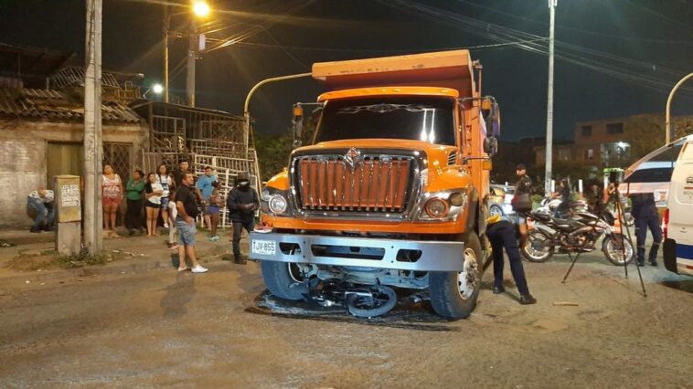 Motociclista murió tras chocar con una volqueta en El Retiro