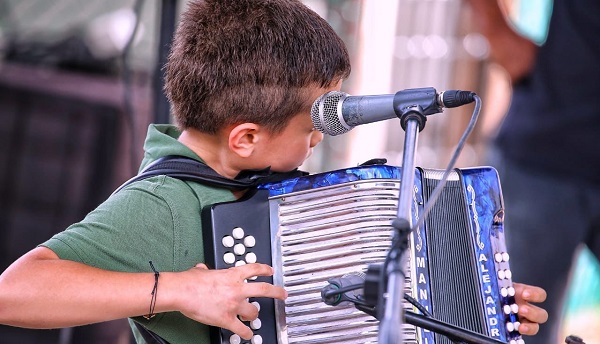 Niños y jóvenes descrestaron con su talento en el Festival Cuna de Acordeones