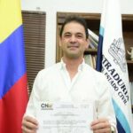 Tildan de machista a congresista conservador Ape Cuello por pelea en el Congreso