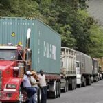 Transportadores de carga reclaman el paso de mercancías hacia Venezuela