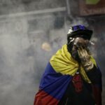 "No se olviden de la gente, el cambio era para todos": manifestantes a Petro