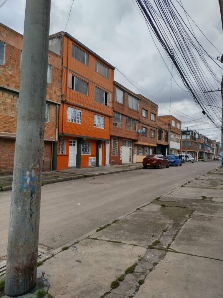 A un hombre le robaron el carro y también la vida en Puente Aranda