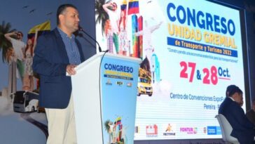 Alcalde de Pereira destaca proyectos viales en congreso del gremio transportador