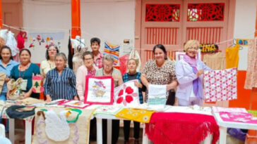 Artesanas de Belén de Umbría se capacitan en manejo de herramientas TIC