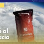 Desde Palestina (Caldas) se envió al espacio una bolsa de café de Juan Valdez