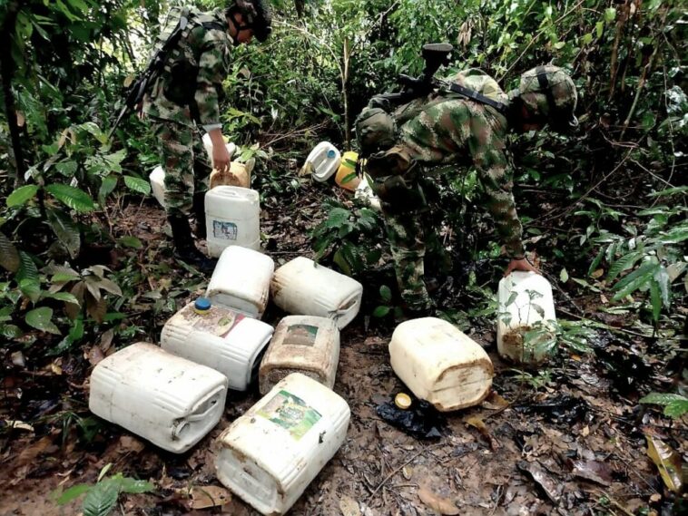Ejército Nacional ubicó un depósito ilegal con más de 100 galones de combustible hurtado