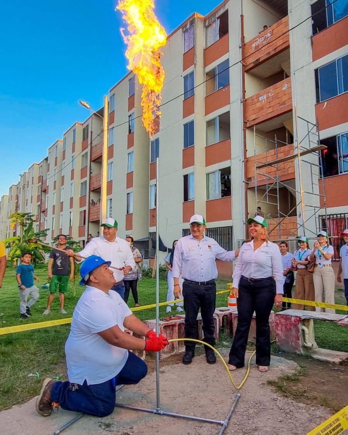 En el sector de Playitas municipio de Arauca se enciende la primera estufa con el servicio de gas domiciliario