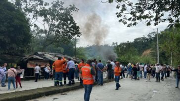 Continua el bloqueo del relleno La Pradera y la recoleccion de basura en Medellin se ve afectada 1