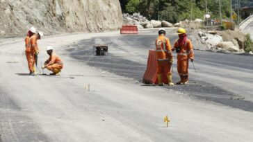 Fue cerrada la antigua Vía al Llano por causa de las lluvias