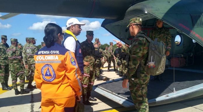 El gobierno nacional dispuso aviones de la fuerza aérea para transportar toneladas de ayudas humanitarias para el municipio de Uribia y otros sectores del departamento que se vieron afectados por el paso del huracán Julia.
