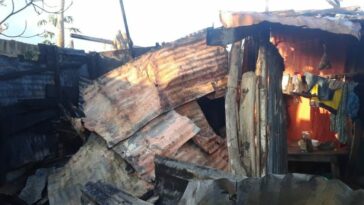 Humilde familia del barrio Ovidio Mejía en Maicao perdió su casa en incendio