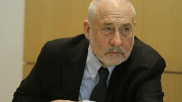 Nobel de Economía Joseph Stiglitz respaldó la reforma tributaria del Gobierno Petro