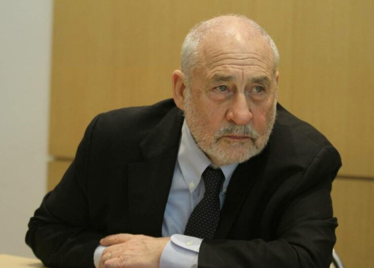 Nobel de Economía Joseph Stiglitz respaldó la reforma tributaria del Gobierno Petro
