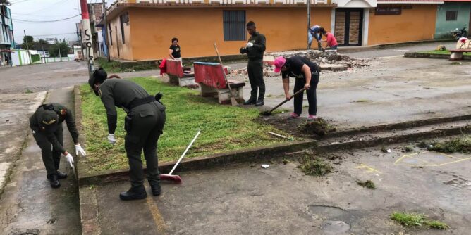 Realizaron minga de limpieza del parque del barrio Hernando Gómez