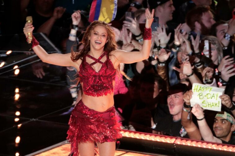 Shakira, separada de Piqué, pero no del fútbol, ¿cantará en el Mundial?