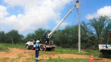 Por mantenimientos y corregir los reguladores de la línea 529, la empresa Air-e suspenderá el servicio de energía desde las 7:00 de la mañana hasta las 3:00 de la tarde, ausencia de energía que perjudicará a los pobladores de Uribia Y Manaure.