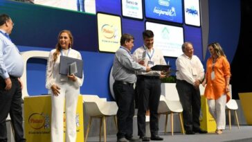 Surtigas recibe premio nacional “Construimos a la Par” por parte de Camacol