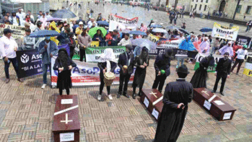 Trabajadores mineros del Cesar protestaron en Bogotá