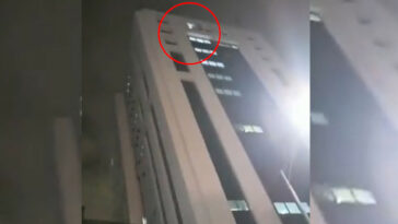 [VIDEO] Mujer se lanzó desde el último piso de la Clínica Medellín